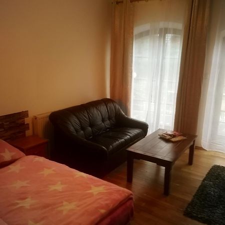 Villa Barrandov Pokoj 3 براغ المظهر الخارجي الصورة